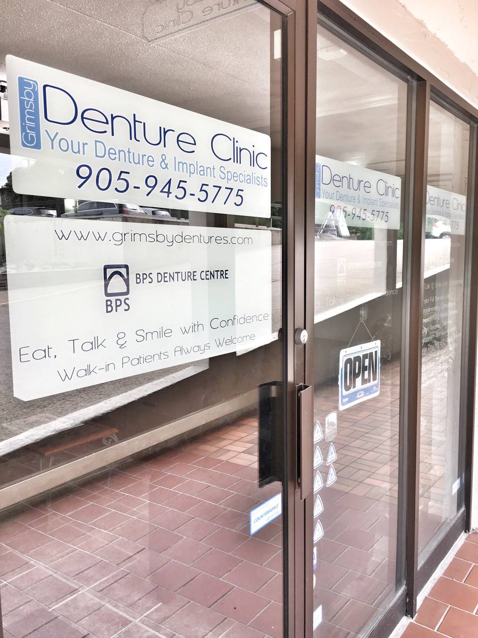 Grimsby Denture Clinic - 76 Main Street West, Grimsby, Ontario