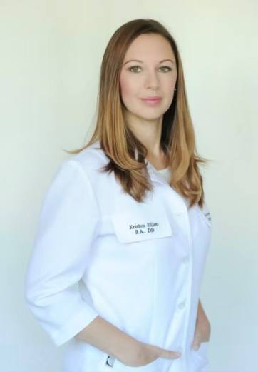 Kristen Elliott BA, DD - Associate Denturist at Grimsby Denture Clinic